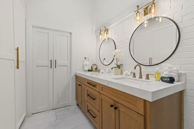 315 Easton Road, Dallas, TX 75218