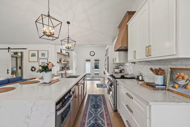 315 Easton Road, Dallas, TX 75218
