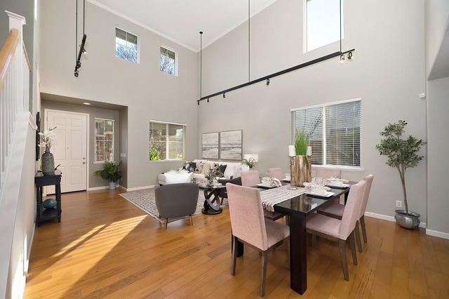 910 Lighthouse Dr, West Sacramento, CA 95605