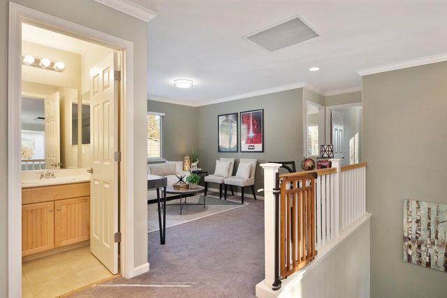 910 Lighthouse Dr, West Sacramento, CA 95605