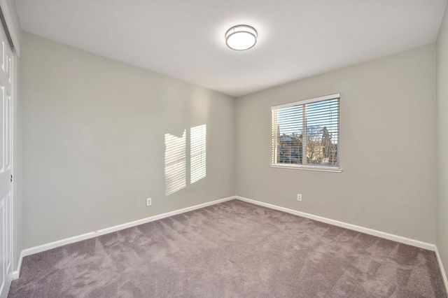 910 Lighthouse Dr, West Sacramento, CA 95605