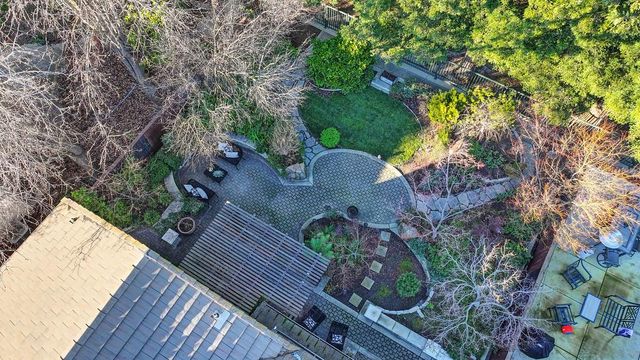 910 Lighthouse Dr, West Sacramento, CA 95605