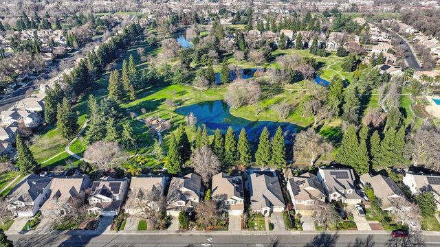 910 Lighthouse Dr, West Sacramento, CA 95605