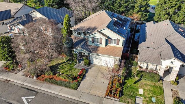 910 Lighthouse Dr, West Sacramento, CA 95605