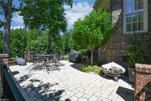 12 Hadley Park Court, Greensboro, NC 27407