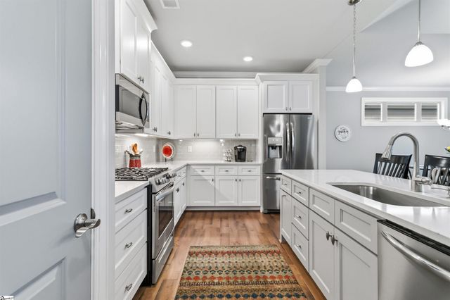 108 Mayfly Way, Simpsonville, SC 29680