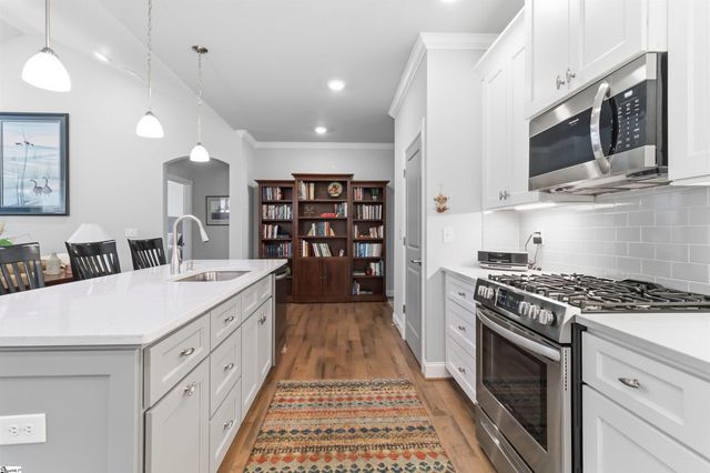 108 Mayfly Way, Simpsonville, SC 29680