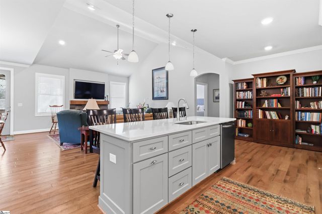 108 Mayfly Way, Simpsonville, SC 29680