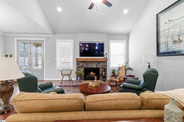 108 Mayfly Way, Simpsonville, SC 29680