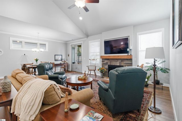 108 Mayfly Way, Simpsonville, SC 29680