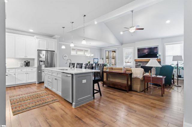 108 Mayfly Way, Simpsonville, SC 29680