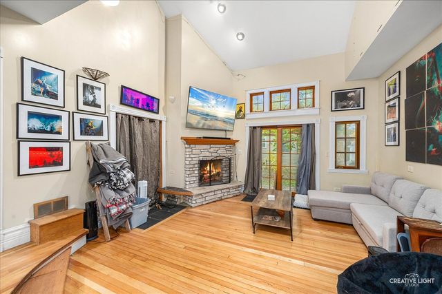 315 Congdon Avenue, Elgin, IL 60120