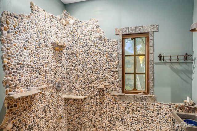 315 Congdon Avenue, Elgin, IL 60120