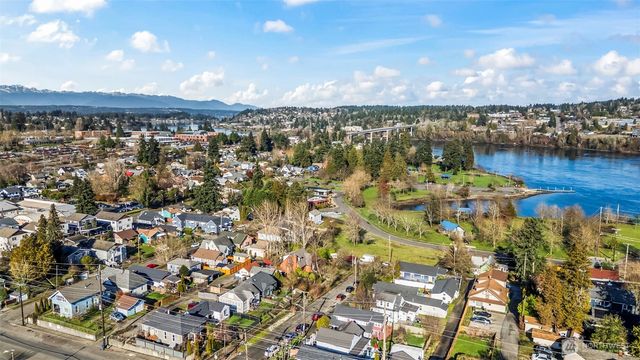 1103 Cogean Avenue, Bremerton, WA 98337