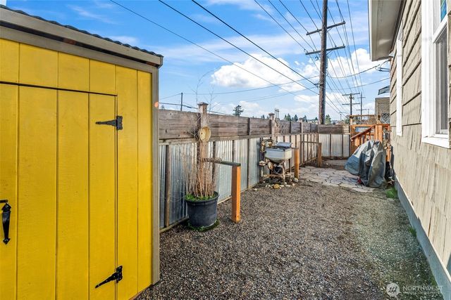 1103 Cogean Avenue, Bremerton, WA 98337