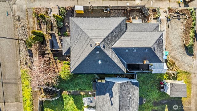 1103 Cogean Avenue, Bremerton, WA 98337