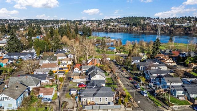 1103 Cogean Avenue, Bremerton, WA 98337