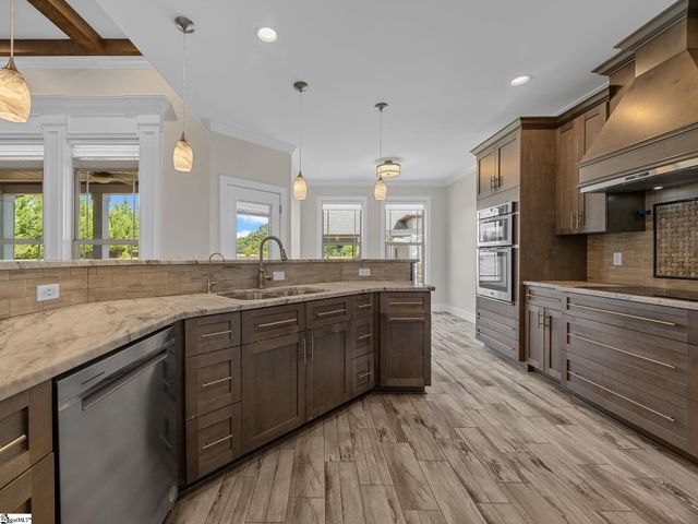 640 Double Bridge Road, Boiling Springs, SC 29316