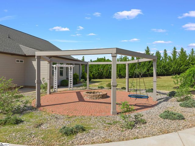 640 Double Bridge Road, Boiling Springs, SC 29316