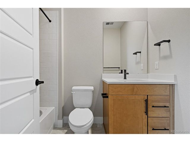 5591 Farrier Pt, Castle Rock, CO 80104