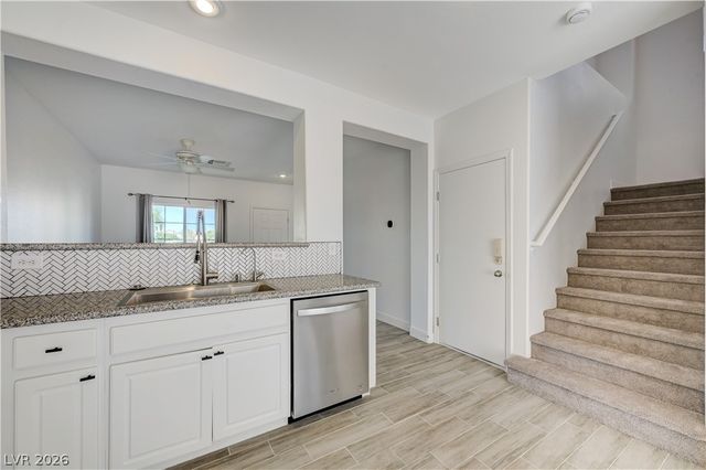 7439 Mariposa Grove Street, Las Vegas, NV 89139