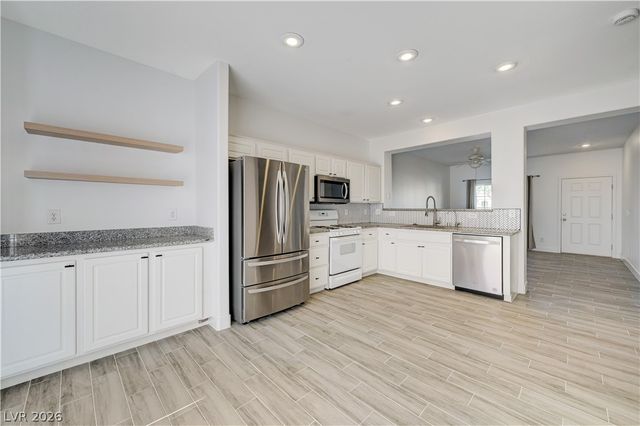 7439 Mariposa Grove Street, Las Vegas, NV 89139