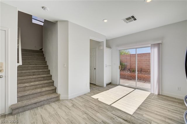 7439 Mariposa Grove Street, Las Vegas, NV 89139