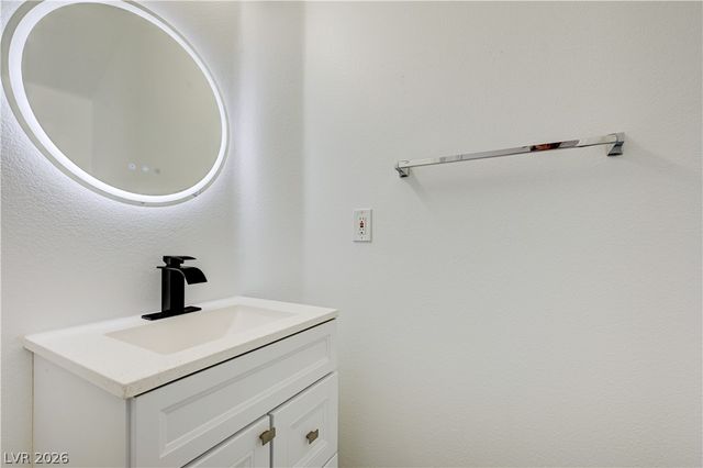 7439 Mariposa Grove Street, Las Vegas, NV 89139