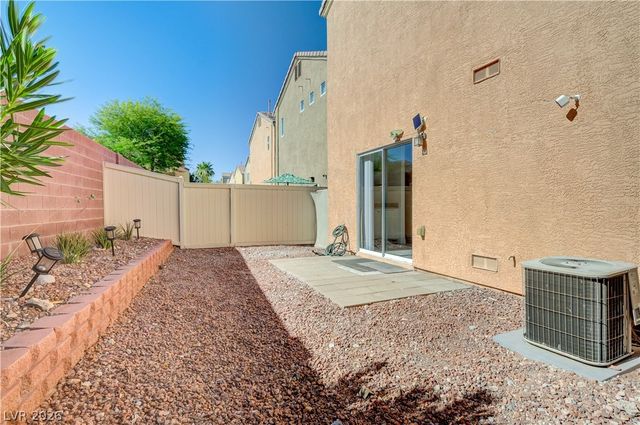 7439 Mariposa Grove Street, Las Vegas, NV 89139