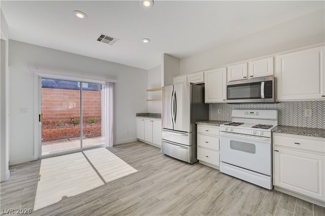 7439 Mariposa Grove Street, Las Vegas, NV 89139