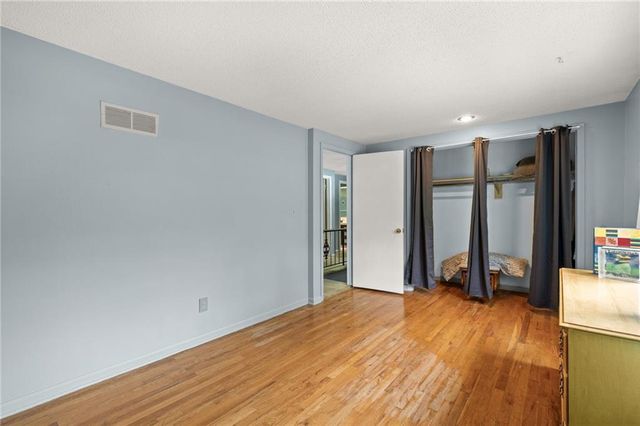 9714 Shepherds Drive, Kansas City, MO 64131