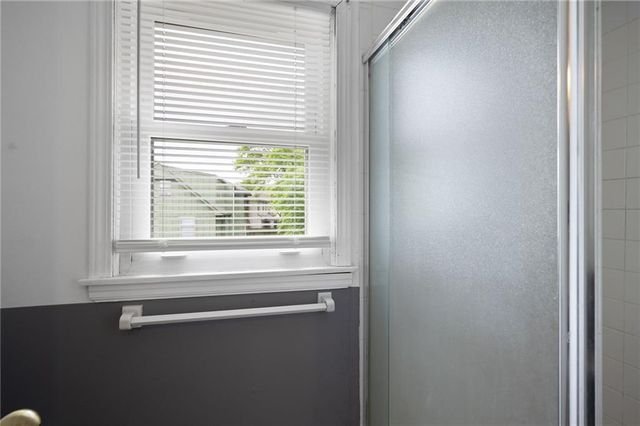 9714 Shepherds Drive, Kansas City, MO 64131