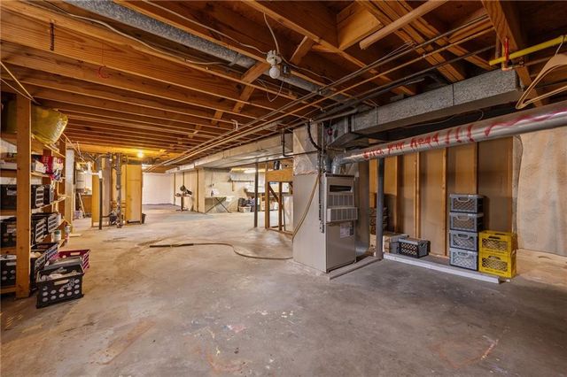 9714 Shepherds Drive, Kansas City, MO 64131