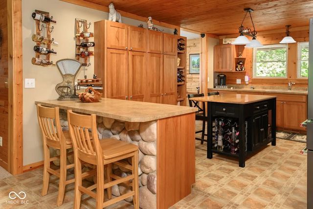 8825 W Evans, Bloomington, IN 47403