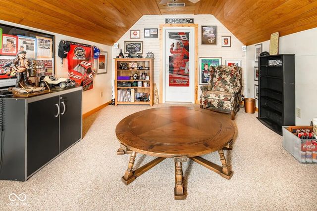 8825 W Evans, Bloomington, IN 47403