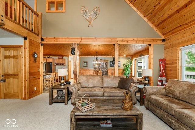 8825 W Evans, Bloomington, IN 47403