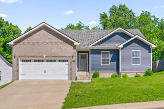 1136 Racker Dr, Clarksville, TN 37043