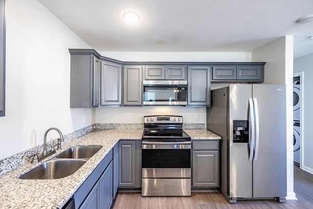 114 unit B Landry St, Thibodaux, LA 70301