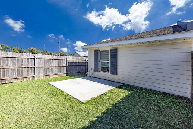 114 unit B Landry St, Thibodaux, LA 70301