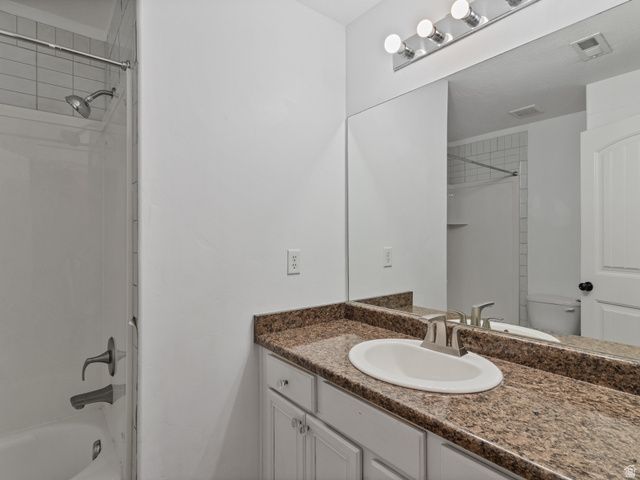 9328 N OAKLAND HILLS DR, Eagle Mountain, UT 84005