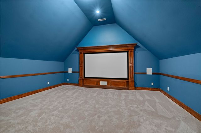 11 Oxford Drive, Rogers, AR 72758