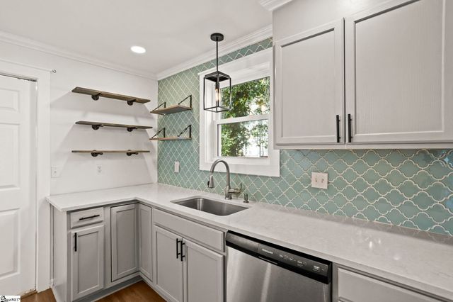 12 Hudson Street, Greenville, SC 29609