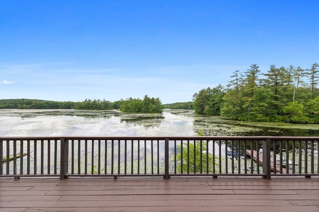 152 Kimball Rd, Amesbury, MA 01913