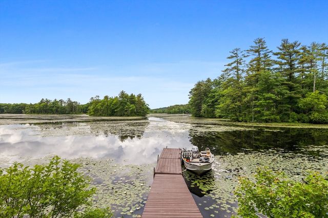 152 Kimball Rd, Amesbury, MA 01913