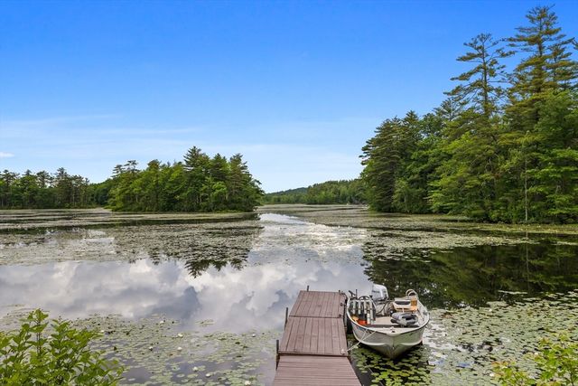 152 Kimball Rd, Amesbury, MA 01913