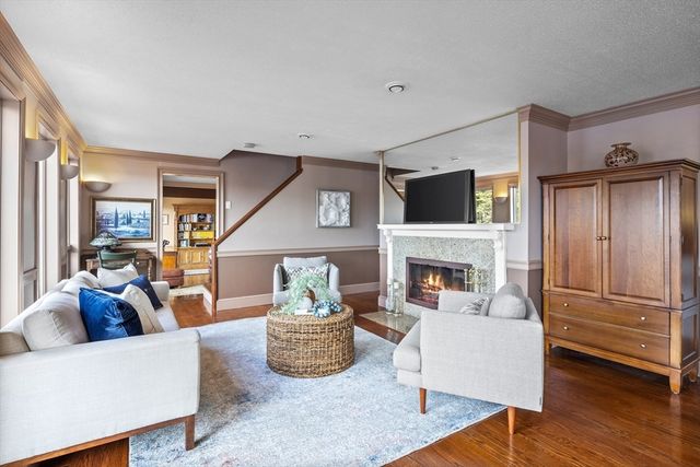 152 Kimball Rd, Amesbury, MA 01913