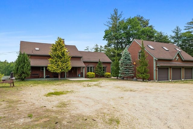 152 Kimball Rd, Amesbury, MA 01913
