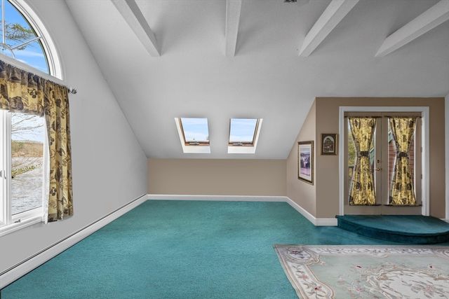 152 Kimball Rd, Amesbury, MA 01913