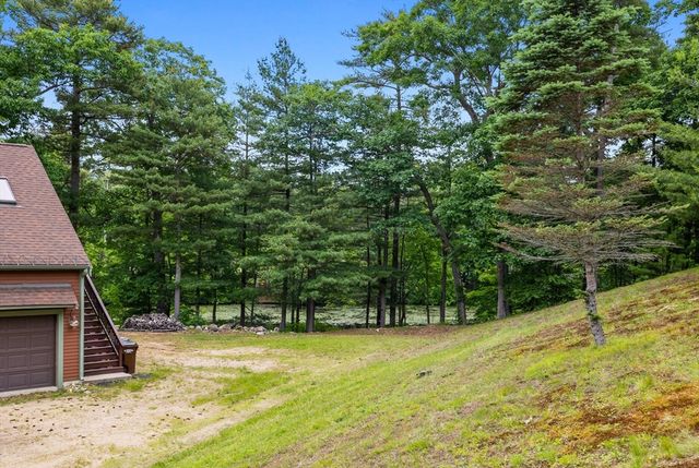 152 Kimball Rd, Amesbury, MA 01913
