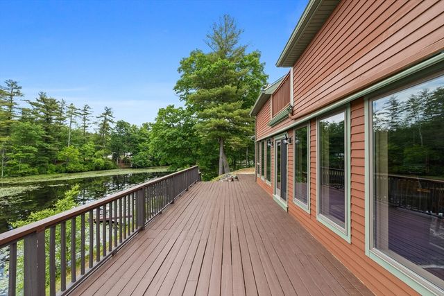 152 Kimball Rd, Amesbury, MA 01913